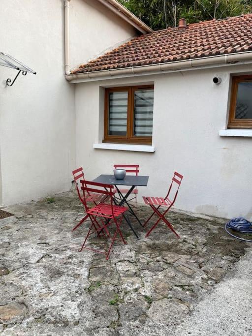 Petite Maison De Ville Au Calme Brie-Comte-Robert Zewnętrze zdjęcie